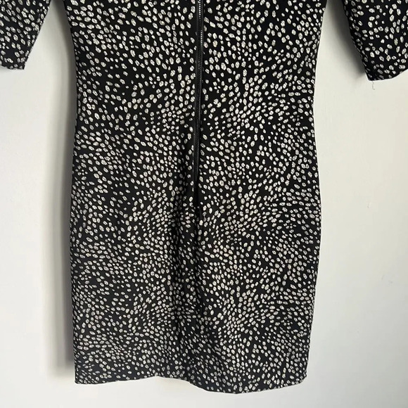 NEW Alice + Olivia Inka Strong-Shoulder Mockneck Dress - Picture 11 of 15